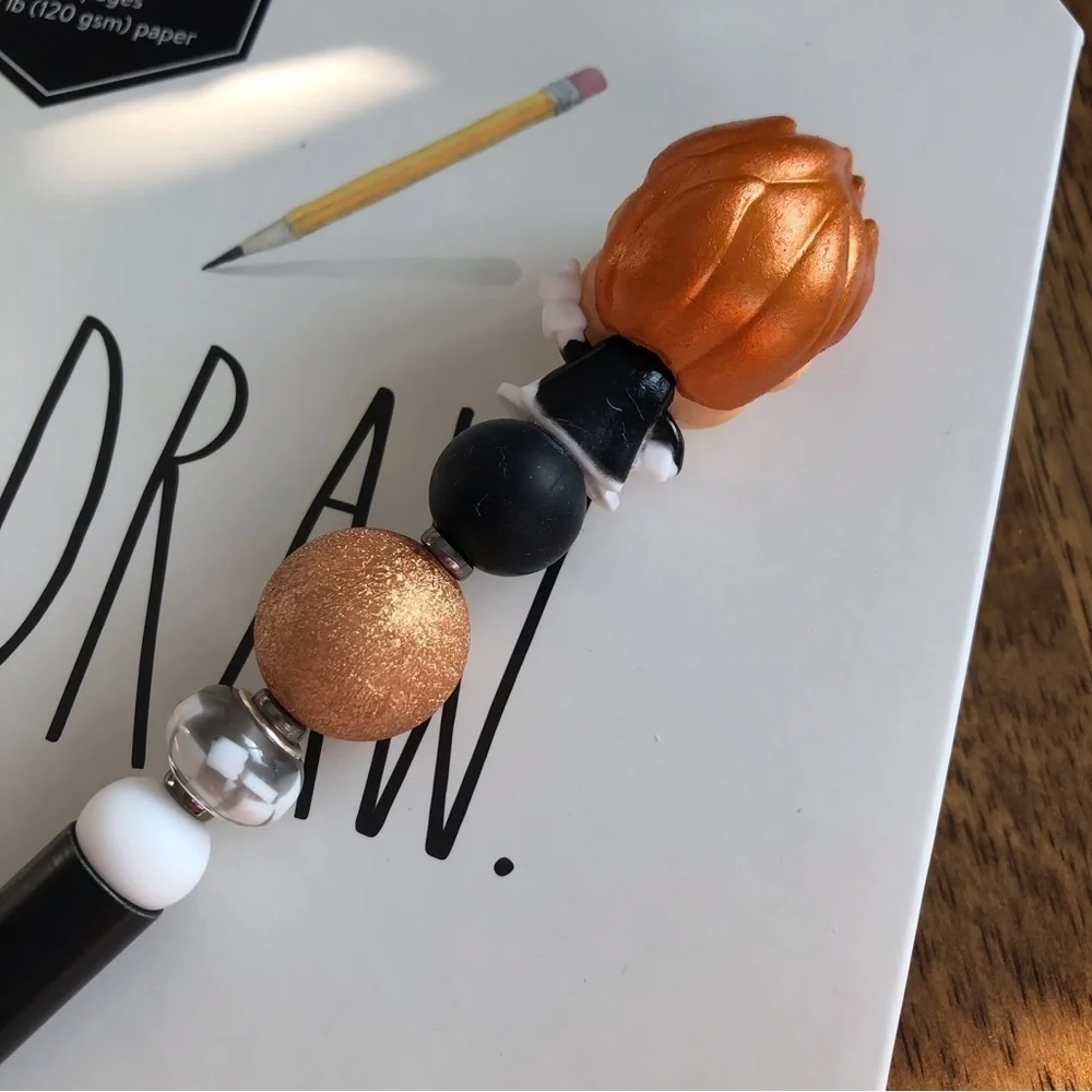 Disney Doorables: The Incredibles: Syndrome handmade beaded pen